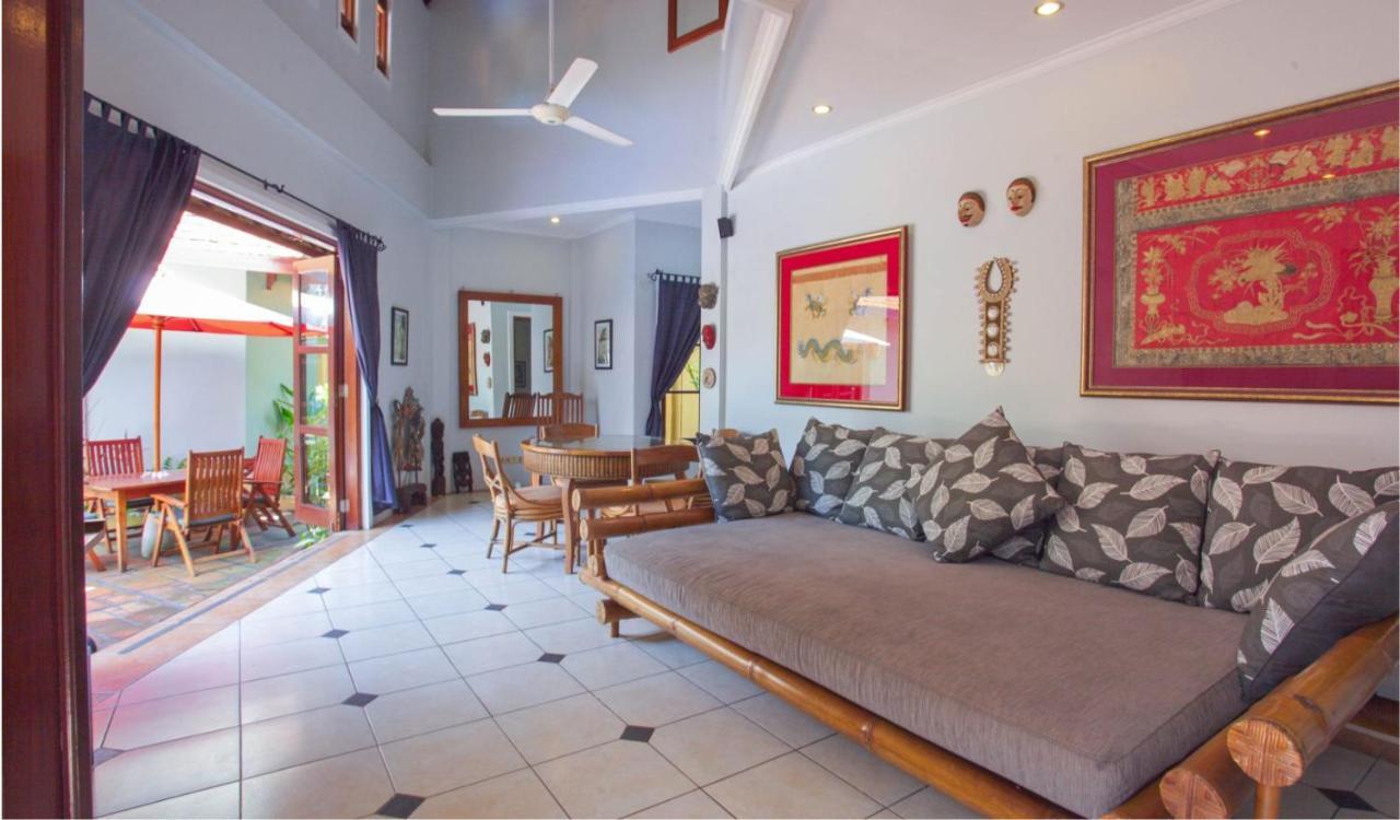 Villa Naga Maya Legian  Exterior photo